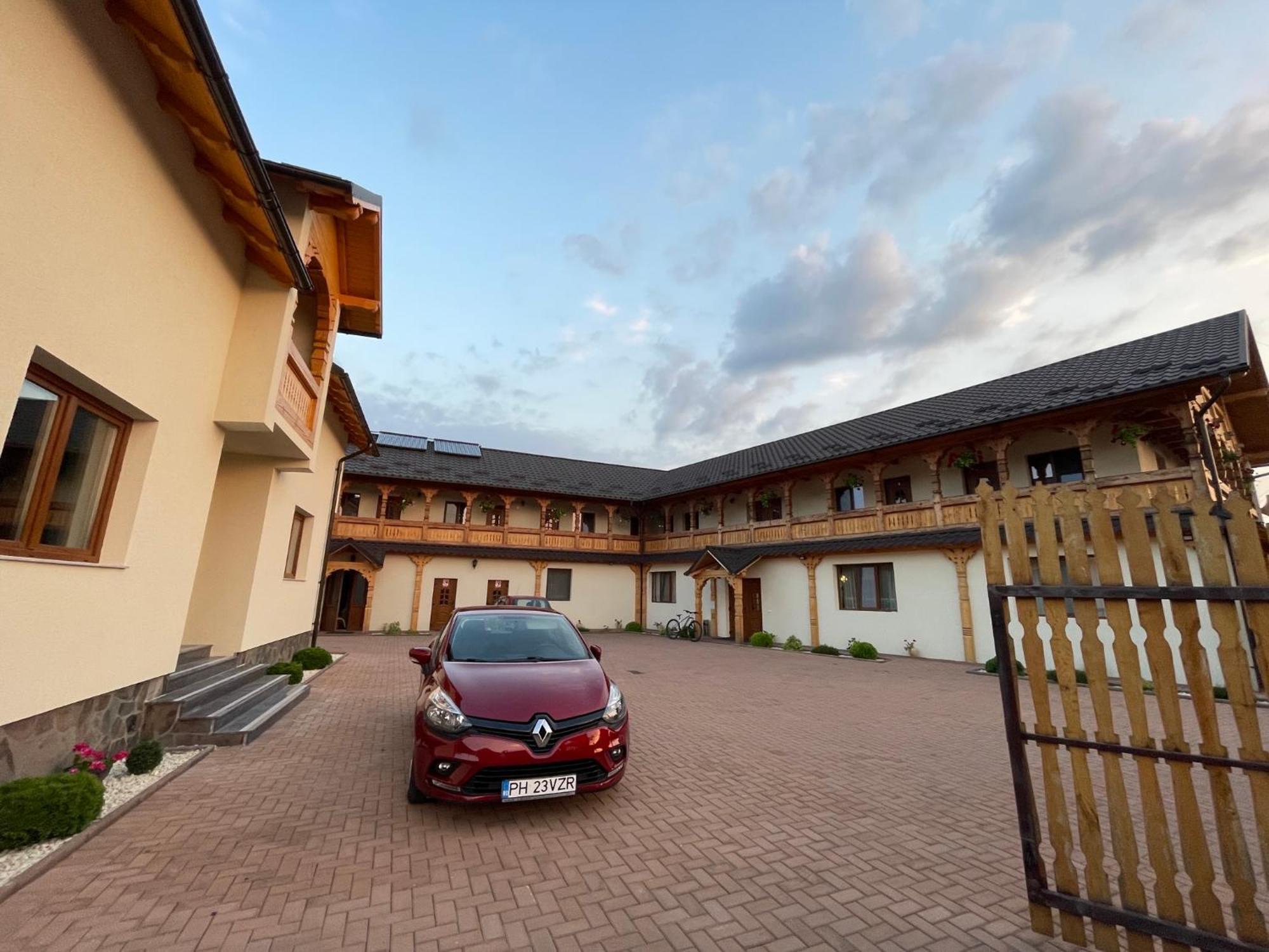 Pensiunea Valea Muntelui Birsana Bagian luar foto